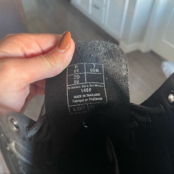 Dr. Martens 1460 Smooth Leather Lace Up Boots Size 8 - Picture 7 of 9